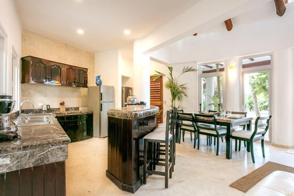 Luxury 5-Br Beachfront Home In Tulum Casa Sofia Gato Luaran gambar